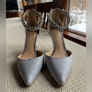 Size 7 Badgley Mischka Special Occasion Shoes